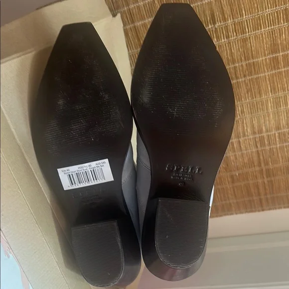 Hold for Ashley - Picture 4 of 6